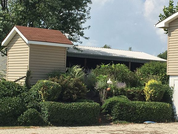3rd image of 2998 E Boulevard