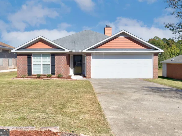 8029 Garrett Pines Dr, Midland, GA 31820