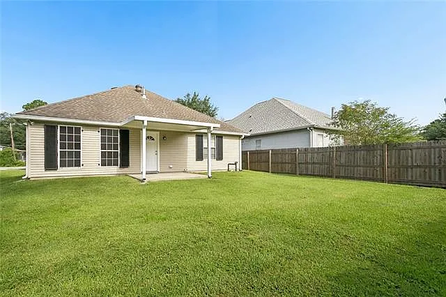 506 Northshore Ln — Photo 12