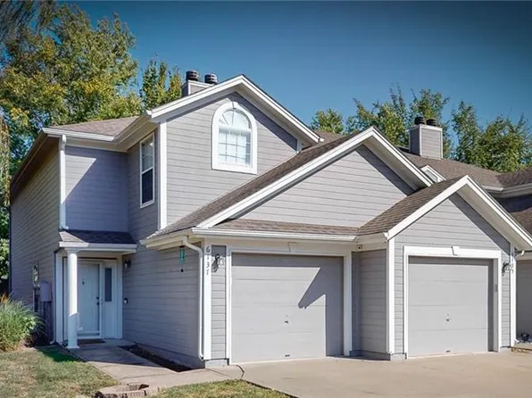 6137 NE Moonstone Ct, Lees Summit, MO 64064