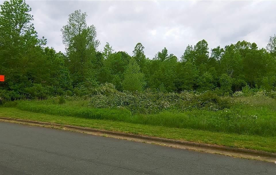1st image of 420 W Lake Trl