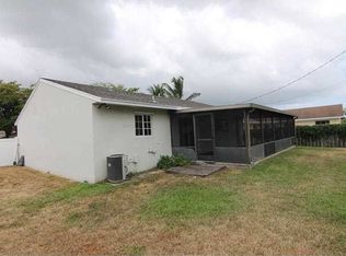 3470 SW 4th St, Deerfield Beach, FL 33442