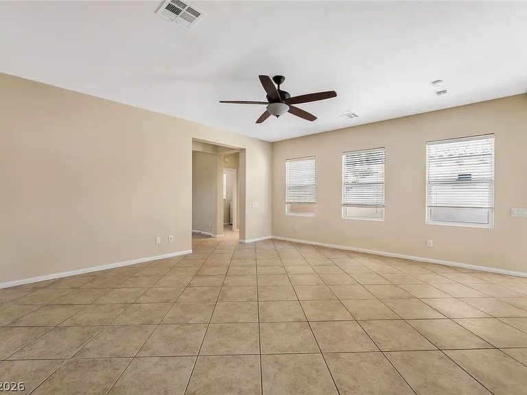 2155 Spurs Ct — Photo 5