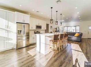 97 Hancock Ave, Jersey City, NJ 07307