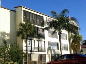 2306 S Cypress Bend Dr