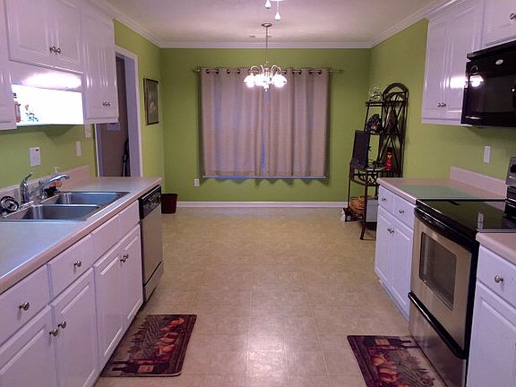 3rd image of 2020 Lake Forest Dr