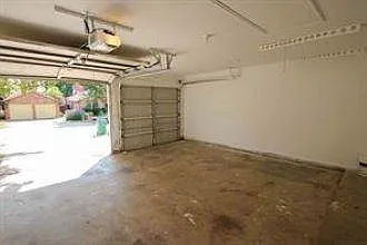 2932 Dover Dr — Photo 26