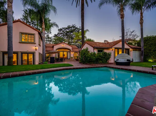 616 N Maple Dr, Beverly Hills, CA 90210