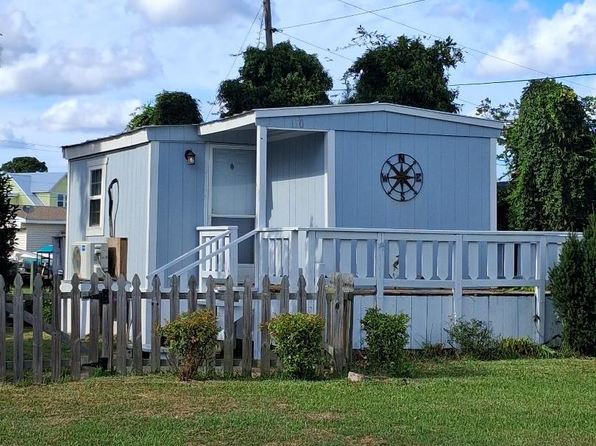 130 Reef Ln