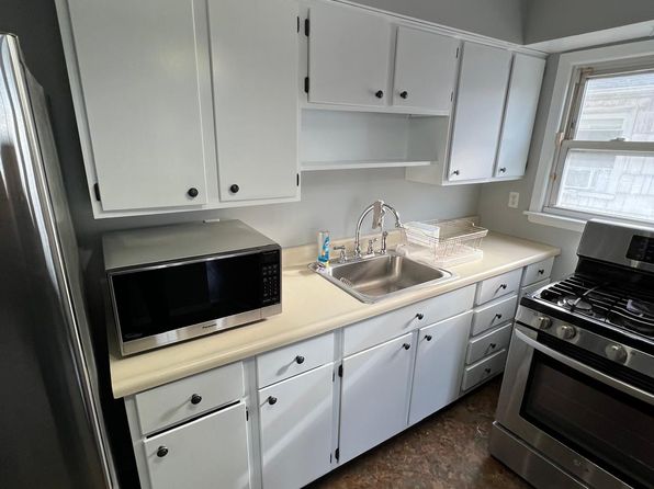94-11 156th Ave #2R