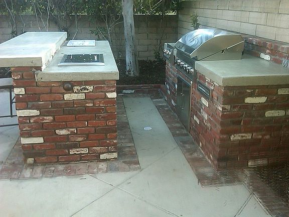 BBQ and outdoor wet bar