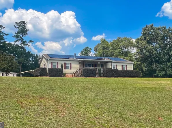 193 High Hill St, Irwinton, GA 31042
