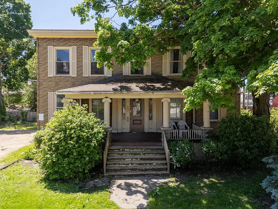 447 W Vine St #2W