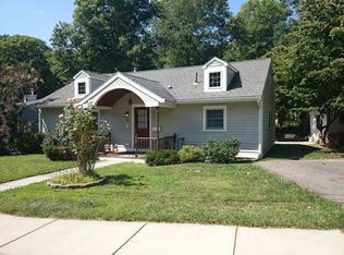 121 Hackensack Rd, Chestnut Hill, MA 02467