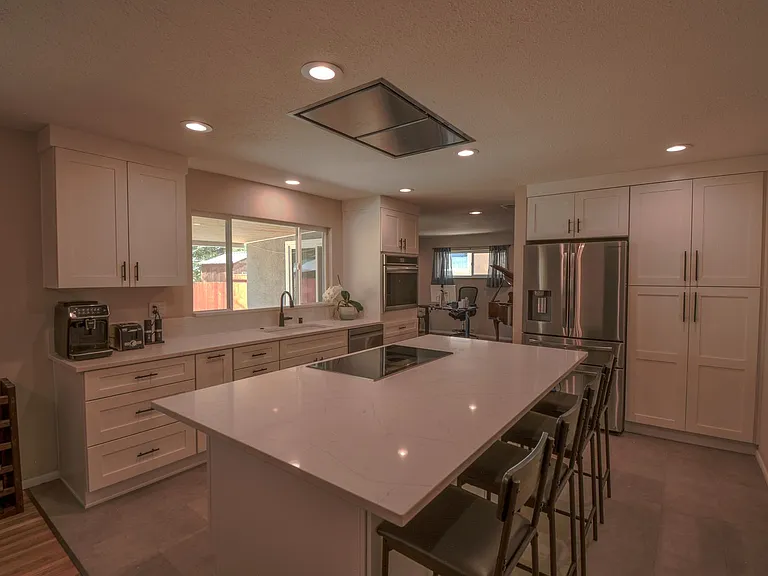9501 Arvilla Ave NE — Photo 11