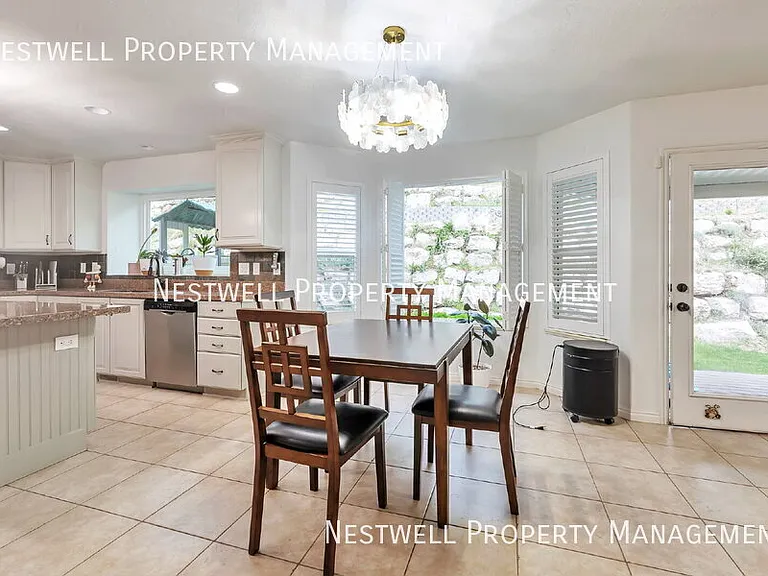 204 N Fairway Dr — Photo 5