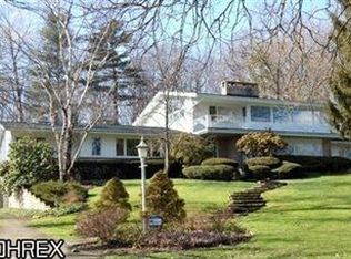 507 Hampshire Rd, Akron, OH 44313