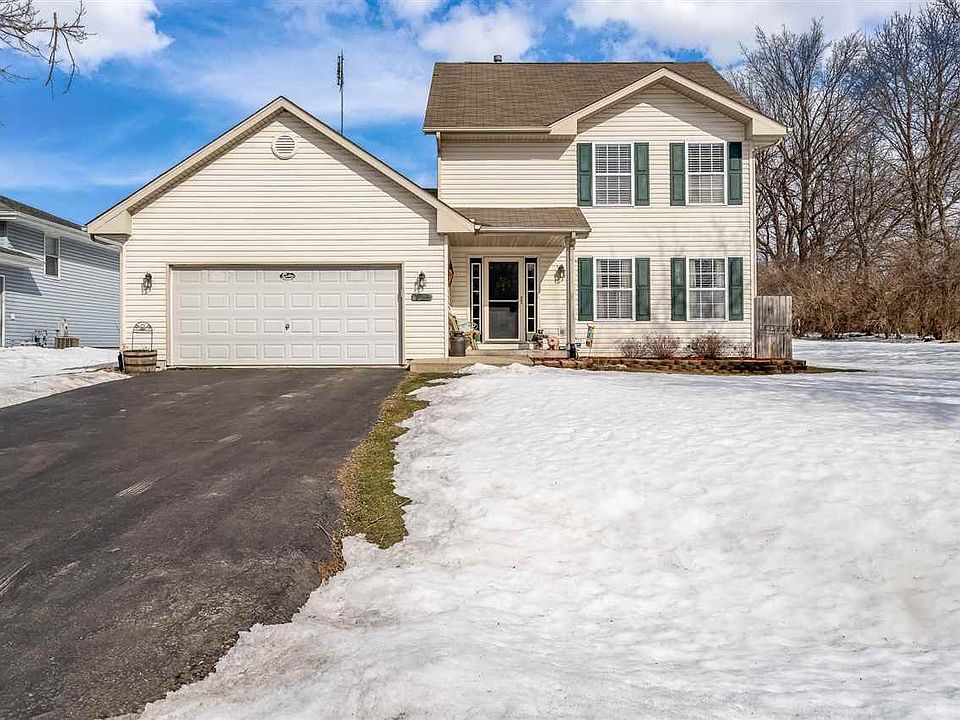 1st image of 221 Briar Cliff Dr
