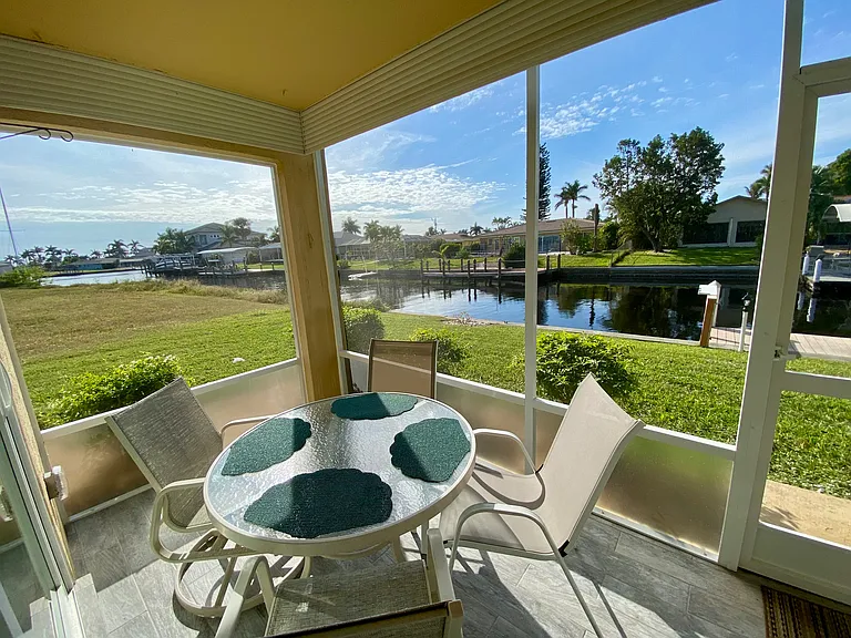 Lanai, looking SW, private corner unit, no neighbors!
