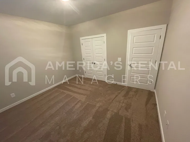 2158 Ellsworth Loop Rd — Photo 23
