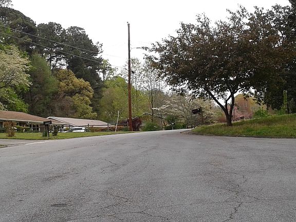 5th image of 4056 Cedar Knoll Dr
