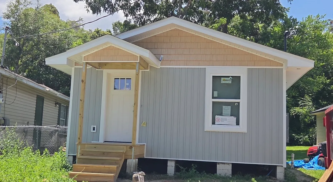 2 bed, 640 sqft, $1,600 — Photo 3