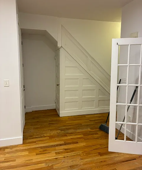 451 Marion St #1 — Photo 4