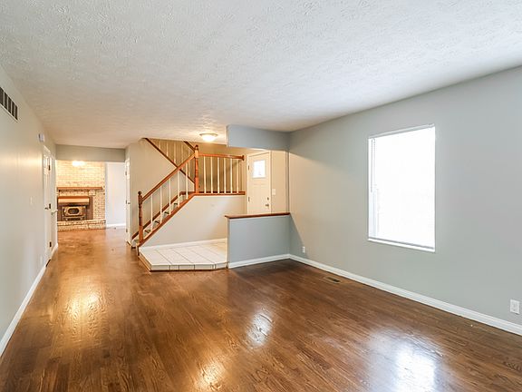5th image of 7561 Tanglewood Ln
