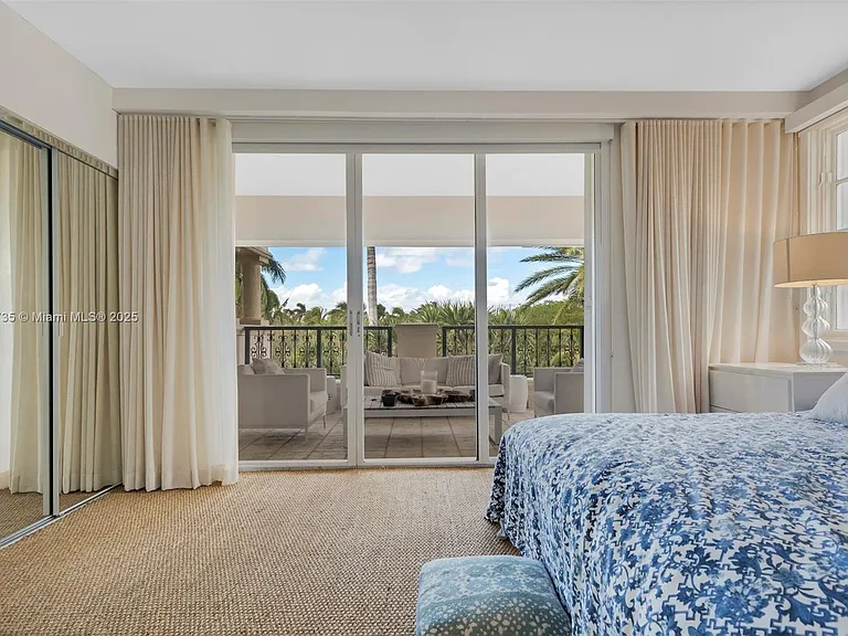 19237 Fisher Island Dr #19237 — Photo 23