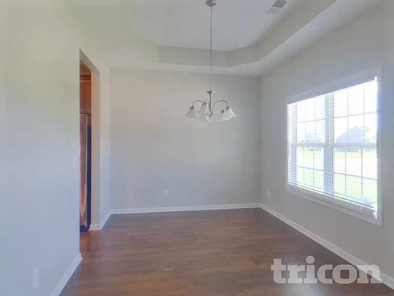 820 Ellyson Dr — Photo 5