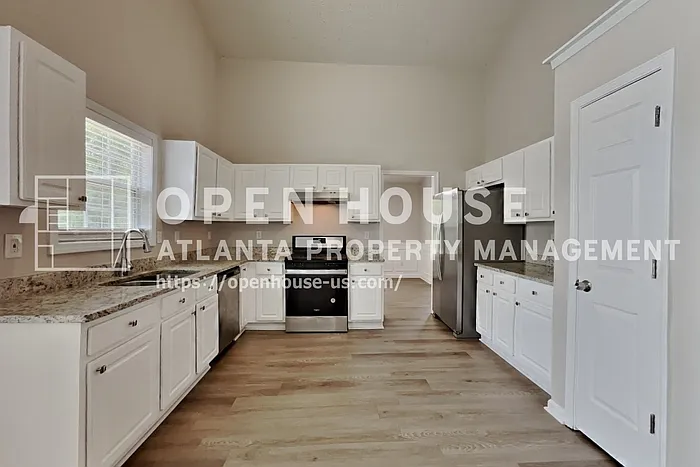 1096 Sham Pointe Dr — Photo 7