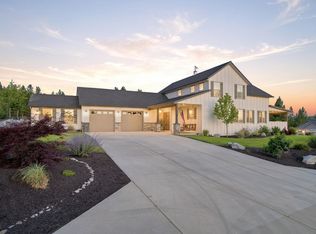 60872 Westview Dr, Nine Mile Falls, WA 99026