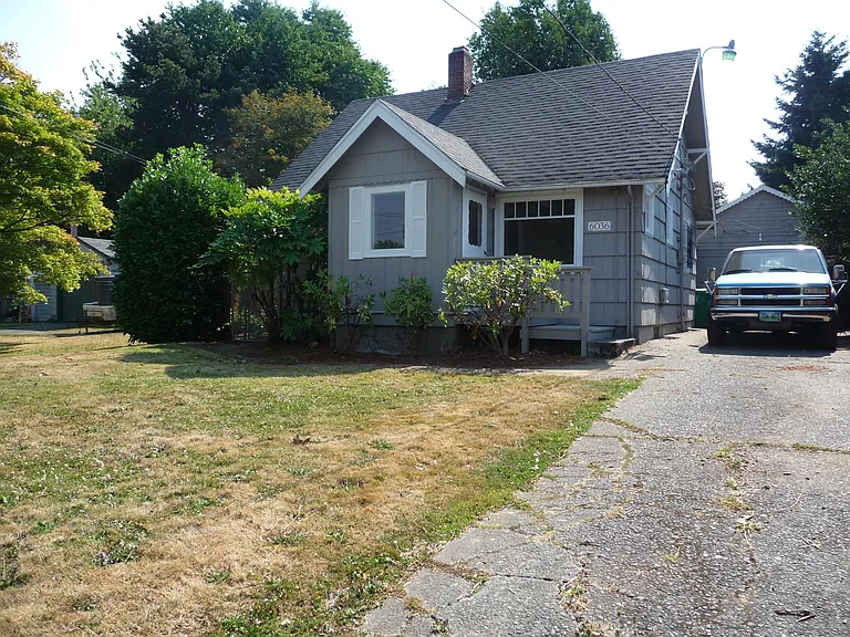 6036 NE Emerson St — Photo 1
