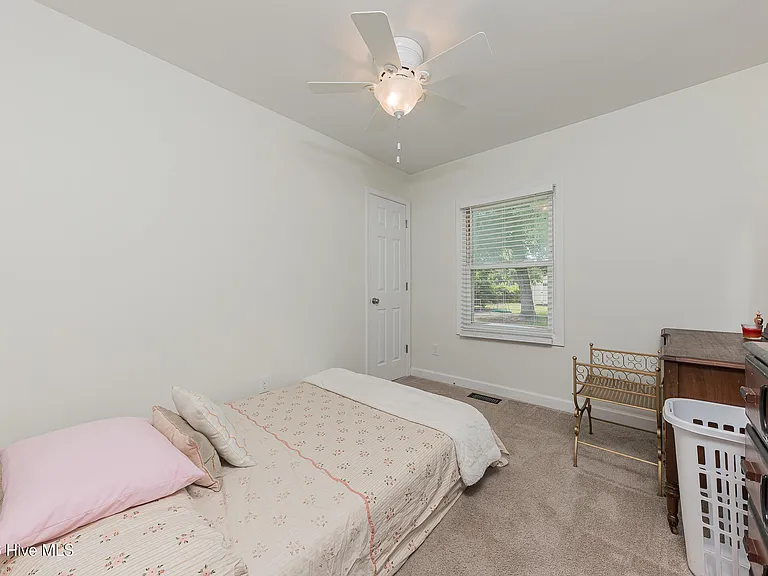 670 Queens Creek Rd — Photo 27