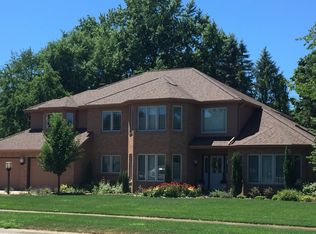 4412 Sunnymeade Dr, Saint Joseph, MI 49085