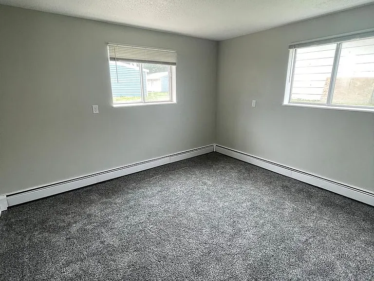 118 E Phillip Ave — Photo 11