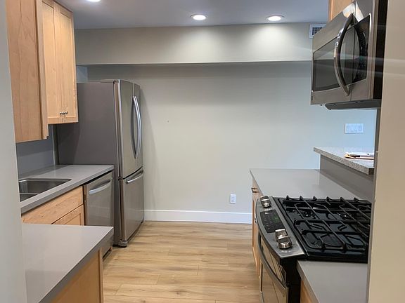 5th image of 130 Palm Ave APT 5