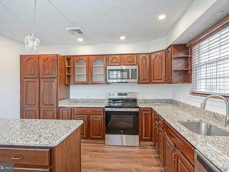 611 Fries Mill Rd #A — Photo 11