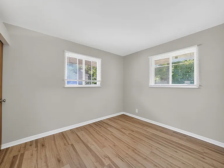 10772 Spring Garden Dr — Photo 24