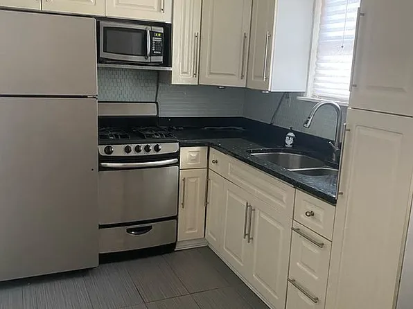 3228 Ampere Ave, Bronx, NY 10465