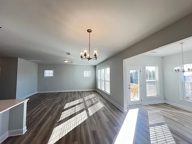 106 Highpointe Dr — Photo 7