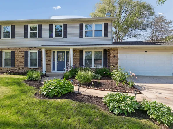 88 Devonshire Cir, Elgin, IL 60123