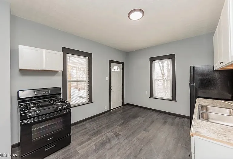 1431 Rowley Ave #1 — Photo 27