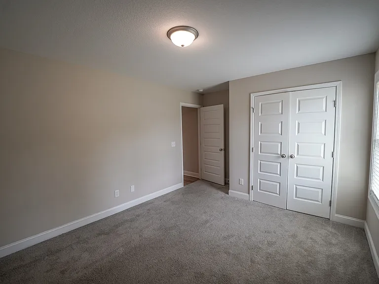 336 Tallulah Bnd — Photo 18
