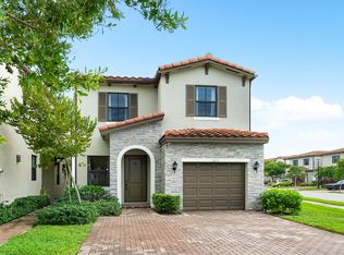 3011 Butternut Ln, Riviera Beach, FL 33410