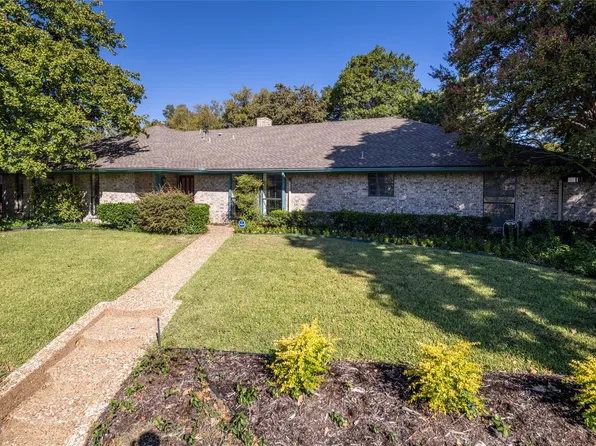 300 Maykus Ct, Irving, TX 75061