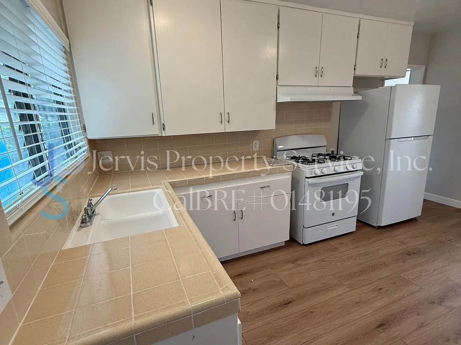 2 bed, $2,600 — Photo 4