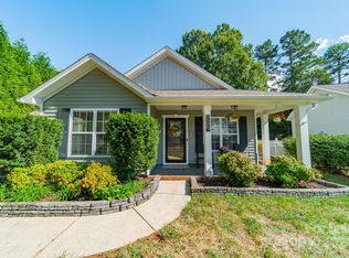 1312 Pearl Crescent Dr, Charlotte, NC 28216