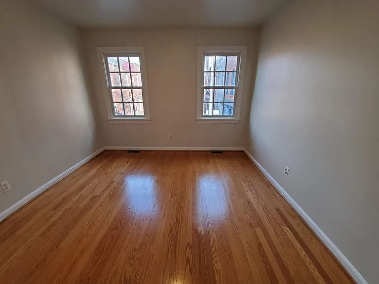 1028 Patapsco St — Photo 11