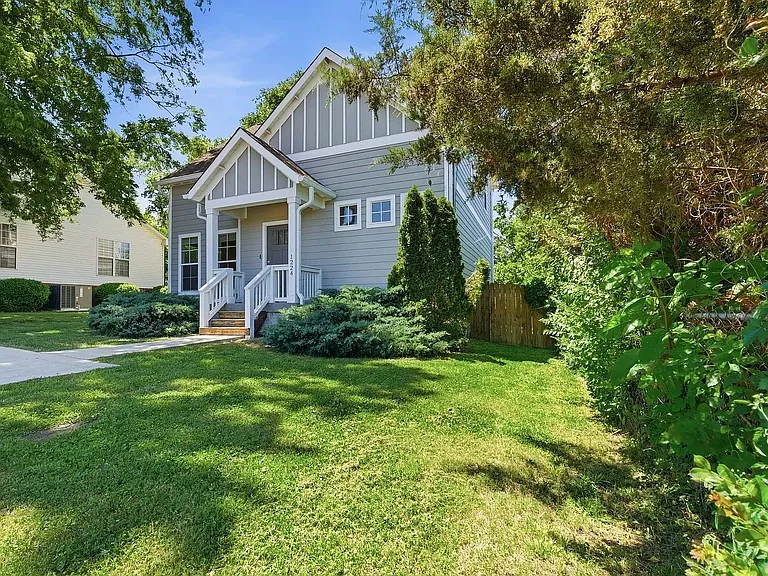 1224 Bessie Ave — Photo 30